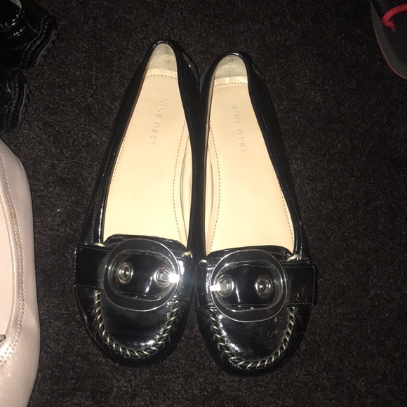 Flats - Picture 3 of 4